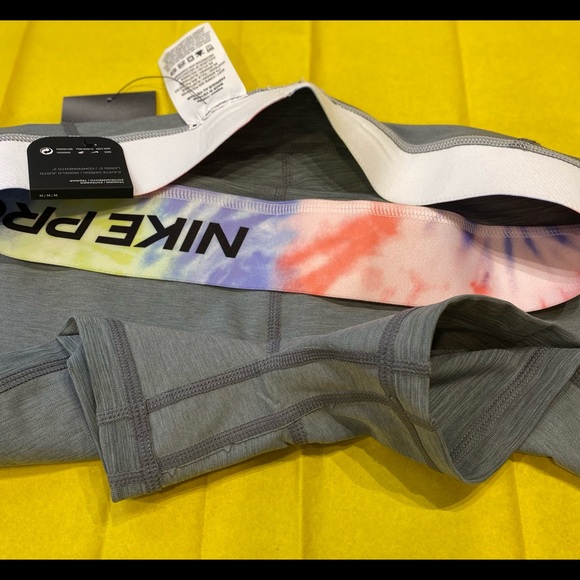 Women's 3" Tie-Dye Shorts Nike Pro sustainable NEW - Picture 9 of 11